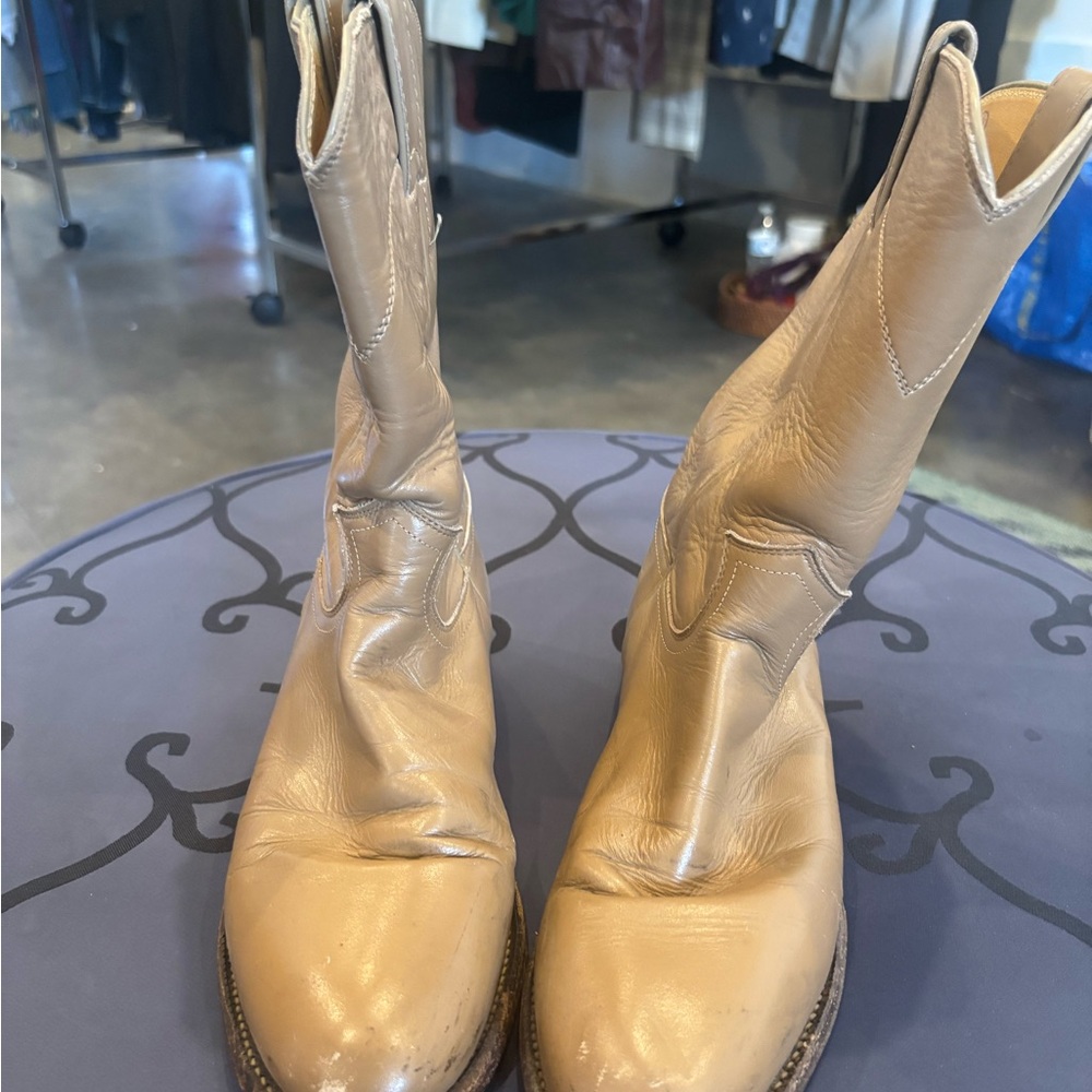 Justin’s 70’s Tan Leather Cowboy Boots